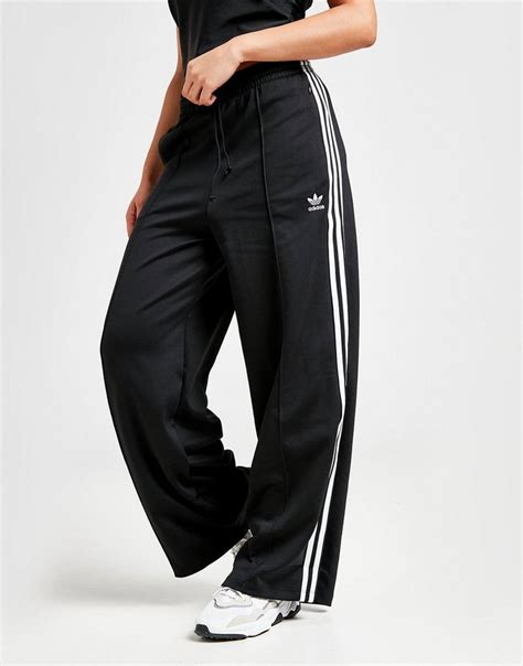 schwarze adidas hose kurz mit weissen streifen|adidas hosen damen.